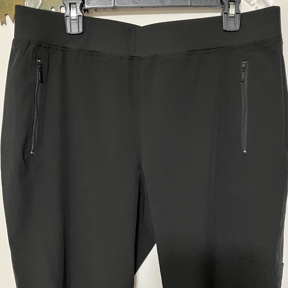 Chico’s Zenergy Black Pull On Pants size 2 - Picture 2 of 9